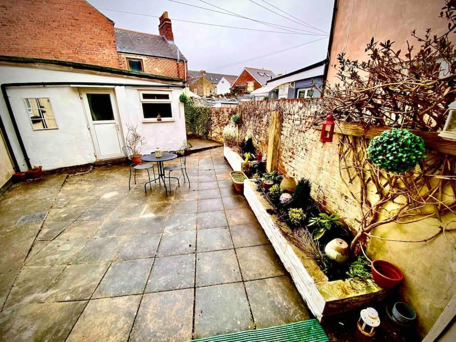 Brickworks - 2 Bedrooms, 15 Mins Walk To The Centre, With Garden Кардиф Екстериор снимка